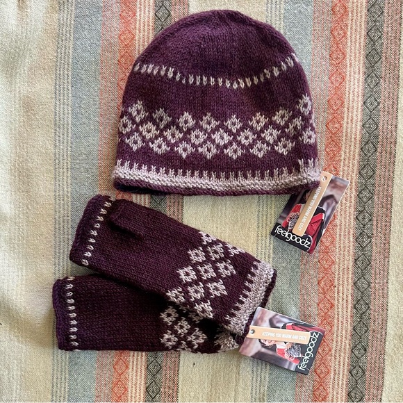 🆕 Feelgoodz Artisan Project Fleece-lined Wool Knit Half Mittens Rich Burgundy - Picture 6 of 6